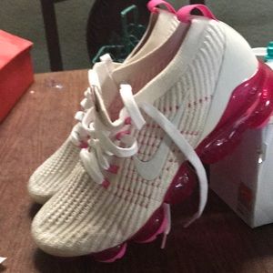 W/AIR VAPORMAX FLYKNIT 3